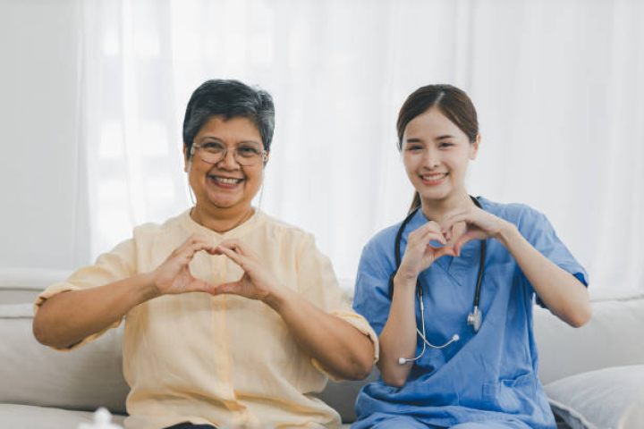 Dịch Vụ Chăm Người Già Tại Nhà | Hoàn Mỹ